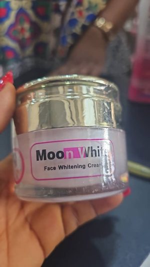 moon white face cream
